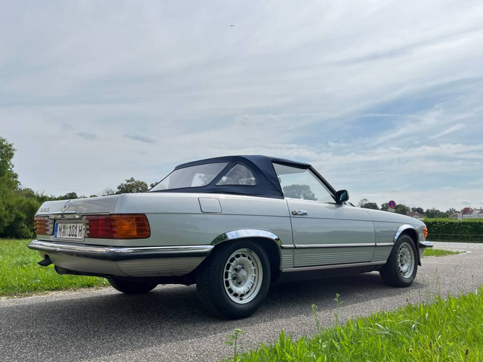 Image 5/77 of Mercedes-Benz 280 SL (1984)