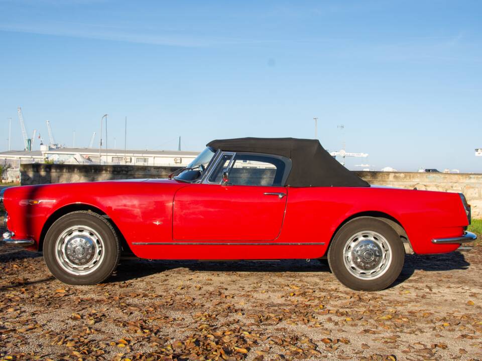 Immagine 7/94 di Alfa Romeo 2600 Spider (1964)