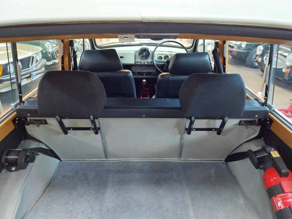 Immagine 19/29 di Morris Minor 1000 Traveller (1968)