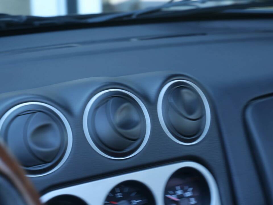 Obraz 45/50 pojazdu Alfa Romeo Spider 3.2 V6 24V (2003)