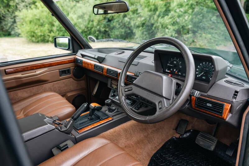 Image 2/10 of Land Rover Range Rover LSE Autobiography (1993)