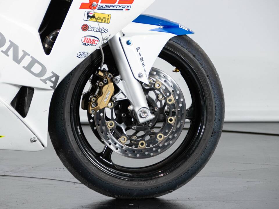 Image 28/50 de Honda DUMMY (2004)