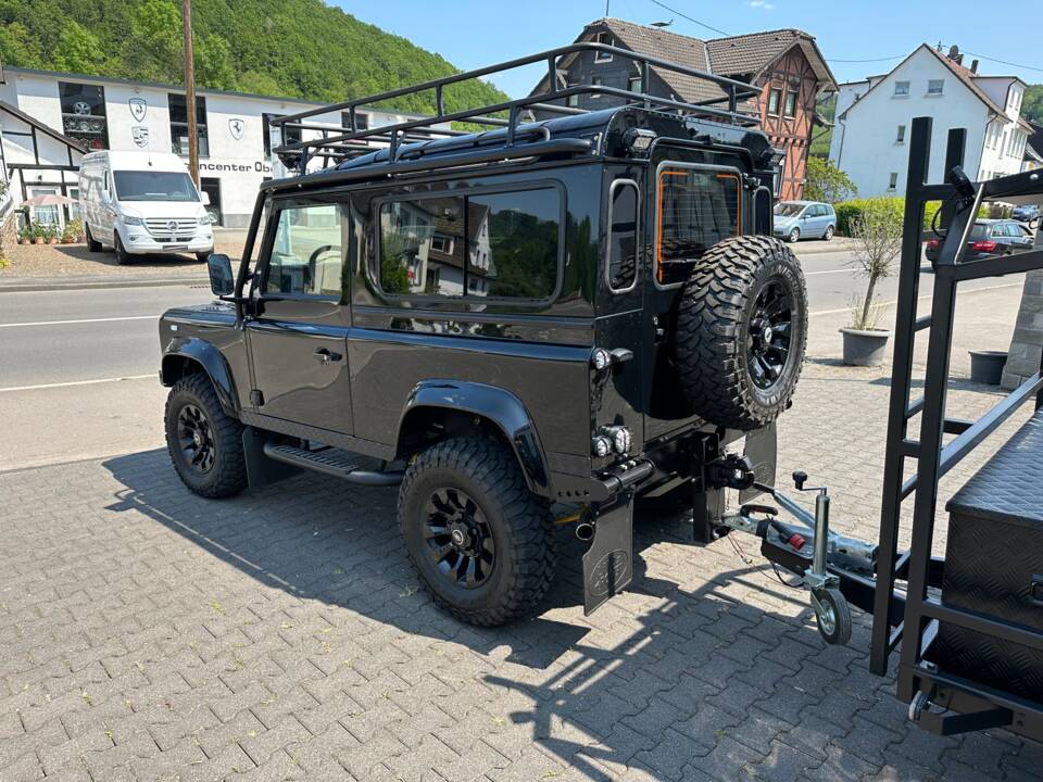Image 10/30 of Land Rover Defender 90 "Limited" (2005)