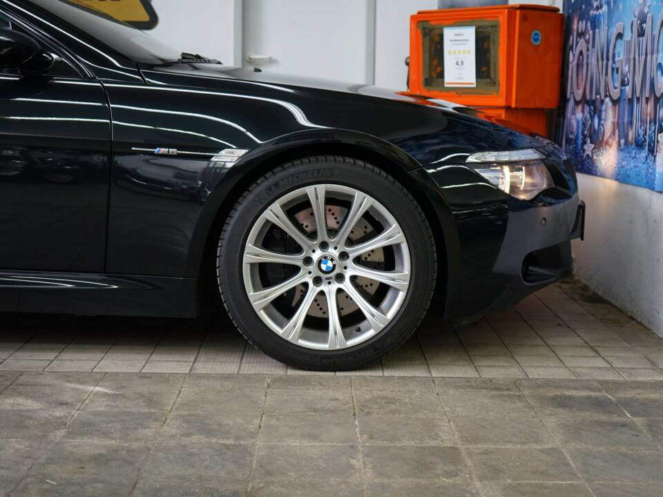 Bild 32/34 von BMW M6 (2008)