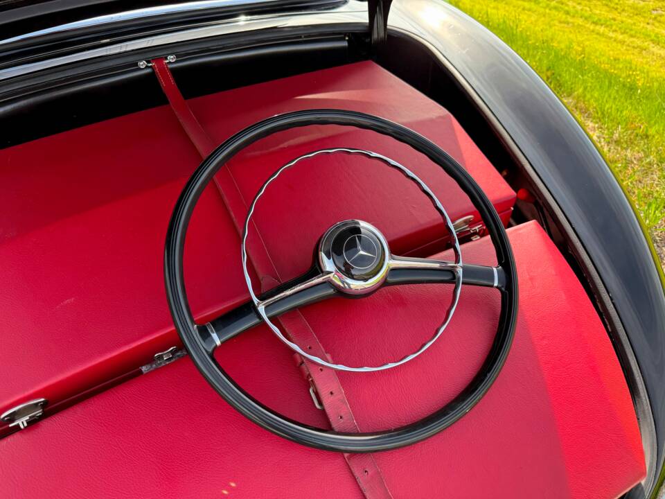 Afbeelding 36/48 van Mercedes-Benz 300 SL Roadster (1958)