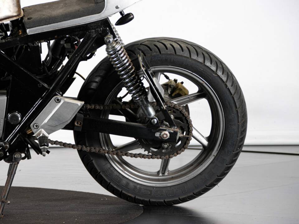 Image 16/48 of Honda CB 500E (1999)