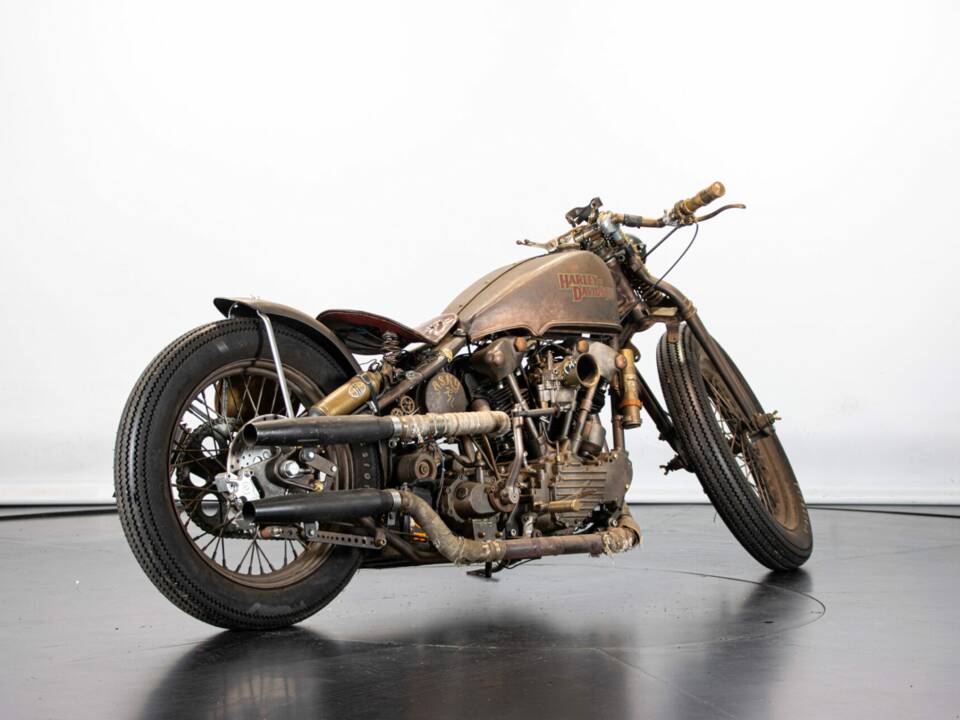 Bild 4/50 von Harley-Davidson FXSTC 1340 Softail Custom (1989)