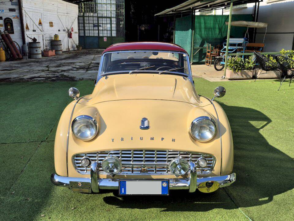 Afbeelding 54/87 van Triumph TR 3A (1960)