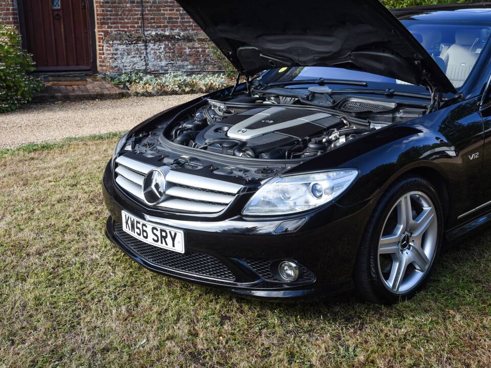 Bild 32/37 von Mercedes-Benz CL 600 (2007)