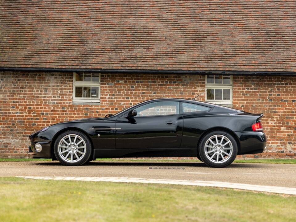 Imagen 13/50 de Aston Martin V12 Vanquish S Ultimate Edition (2007)