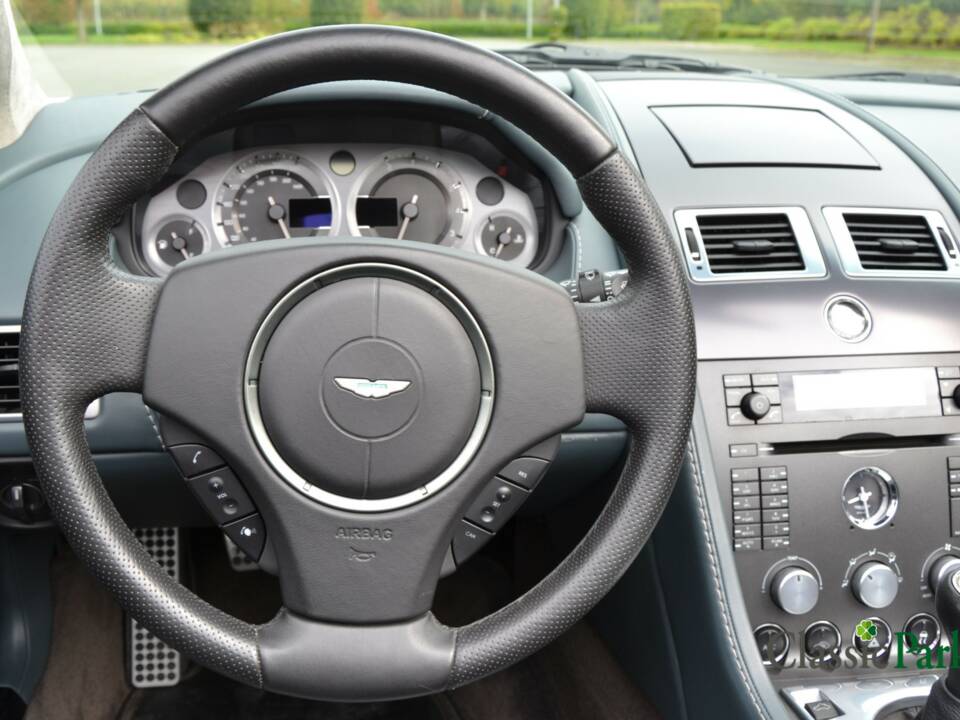 Image 35/50 of Aston Martin V8 Vantage (2007)