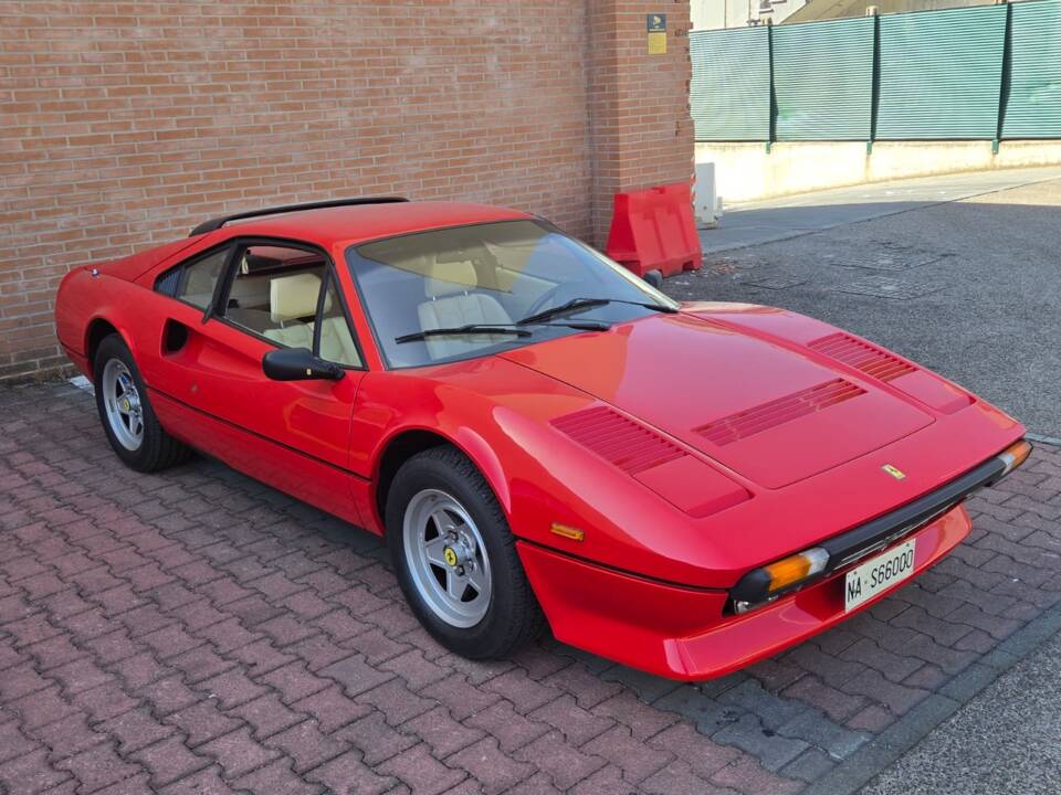 Image 9/95 of Ferrari 308 GTBi Quattrovalvole (1984)
