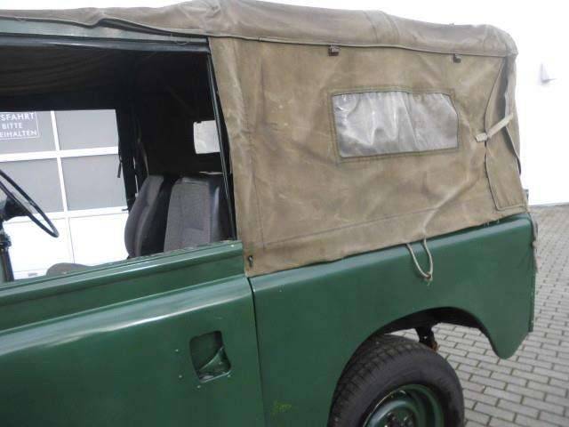 Image 17/30 of Land Rover 88 (1960)