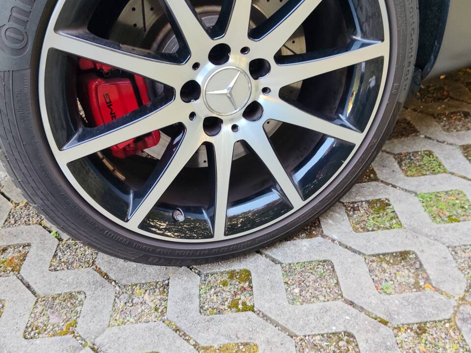 Image 12/18 of Mercedes-Benz SLC 43 AMG (2018)