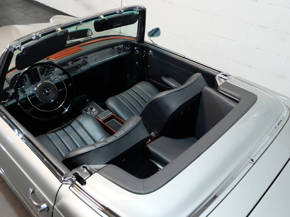 Image 9/35 of Mercedes-Benz 230 SL (1964)