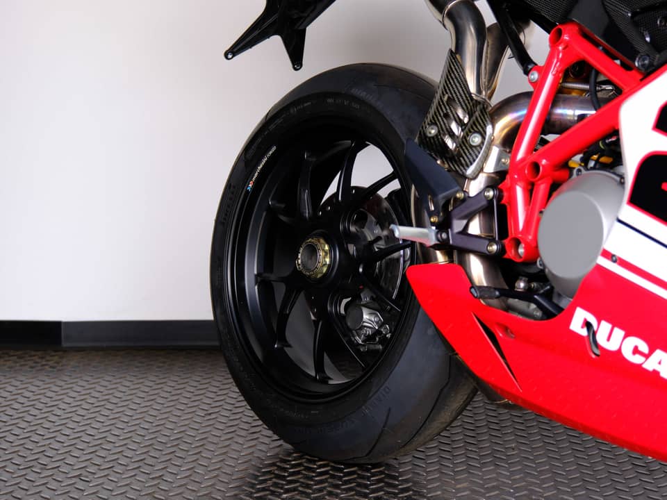 Image 32/98 of Ducati 1098 R (2010)