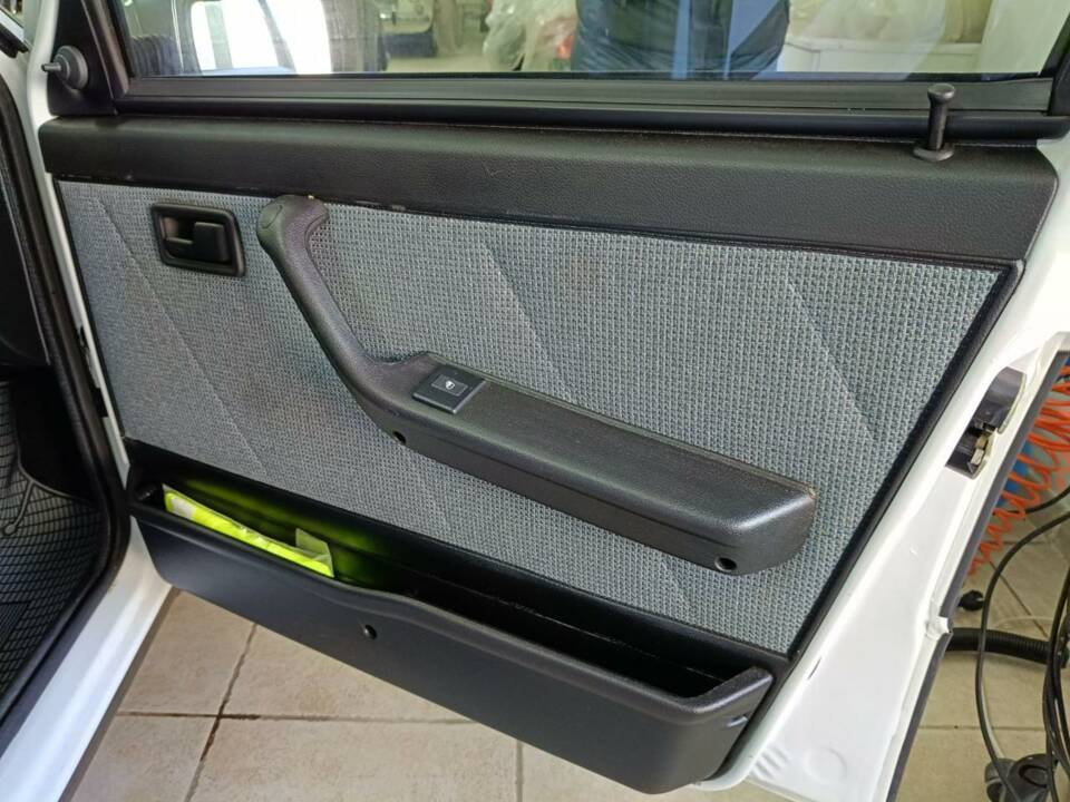 Afbeelding 7/44 van FIAT Uno 1.1 i.e. (1992)