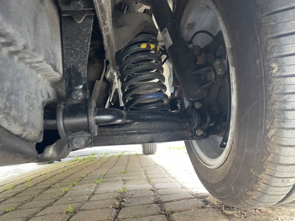 Bild 10/15 von Mercedes-Benz 190 E 2.3 (1990)