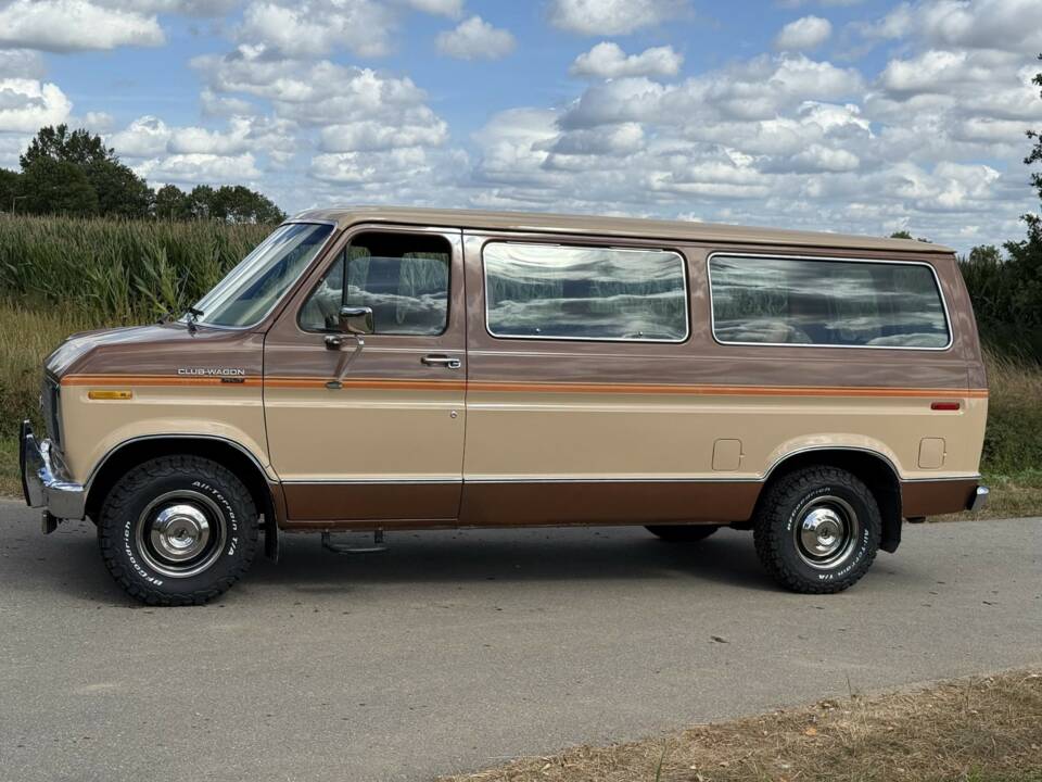 Imagen 6/14 de Ford Econoline E 150 (1986)