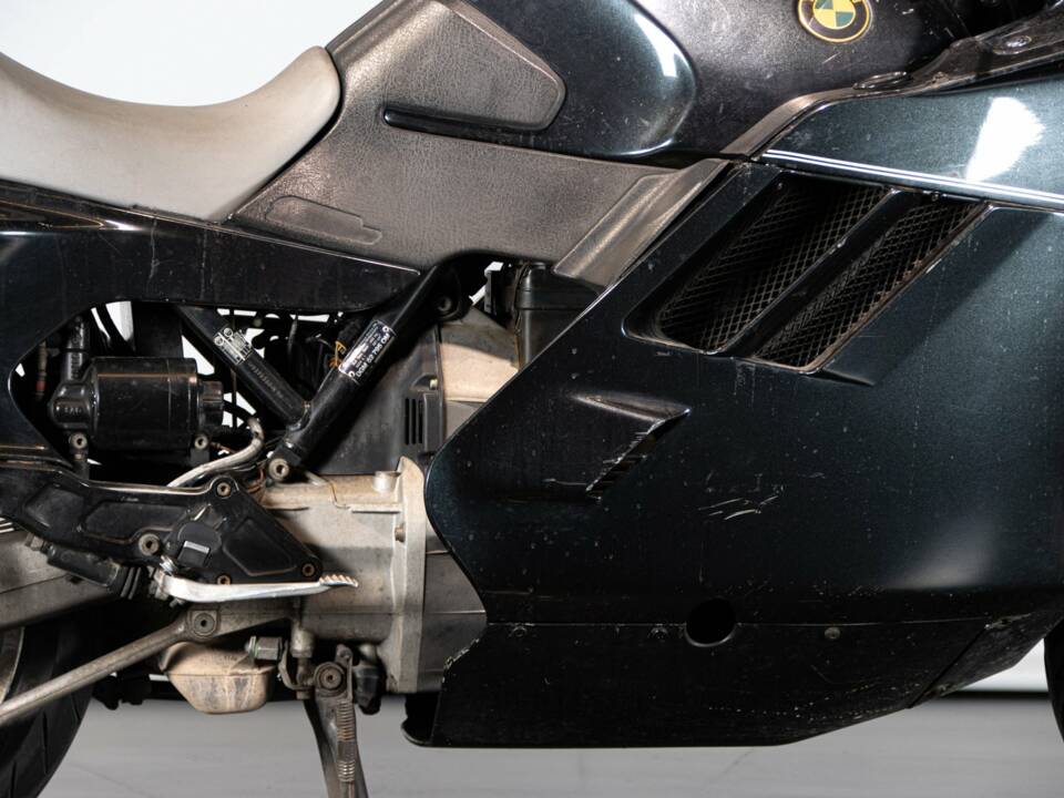 Image 9/50 of BMW K1 (1990)