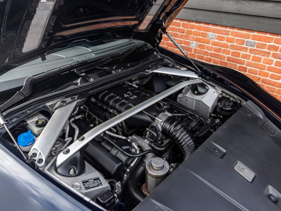 Image 6/65 of Aston Martin Vantage GT8 (2017)