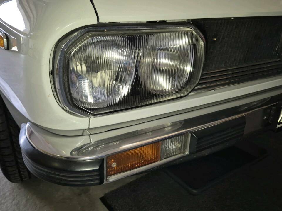 Image 36/66 de Lancia Beta Spider 2000 (1978)