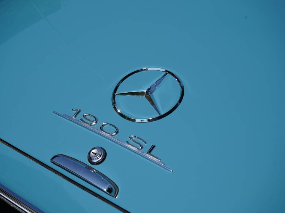 Image 9/26 of Mercedes-Benz 190 SL (1962)