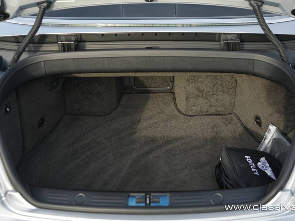 Bild 16/25 von Bentley Continental GTC (2008)