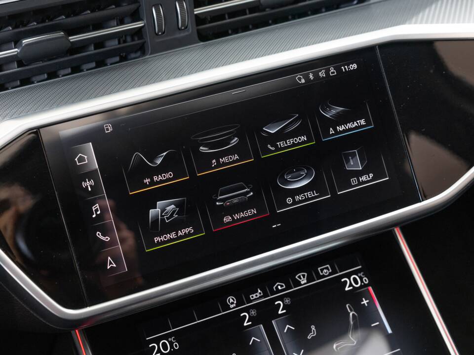 Image 23/40 of Audi RS6 Avant (2019)