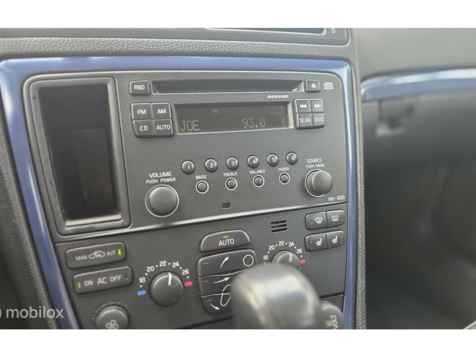 Bild 25/42 von Volvo V 70 2.5T (2005)