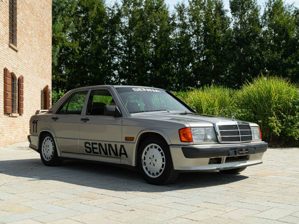 Image 2/50 of Mercedes-Benz 190 E 2.3-16 (1985)