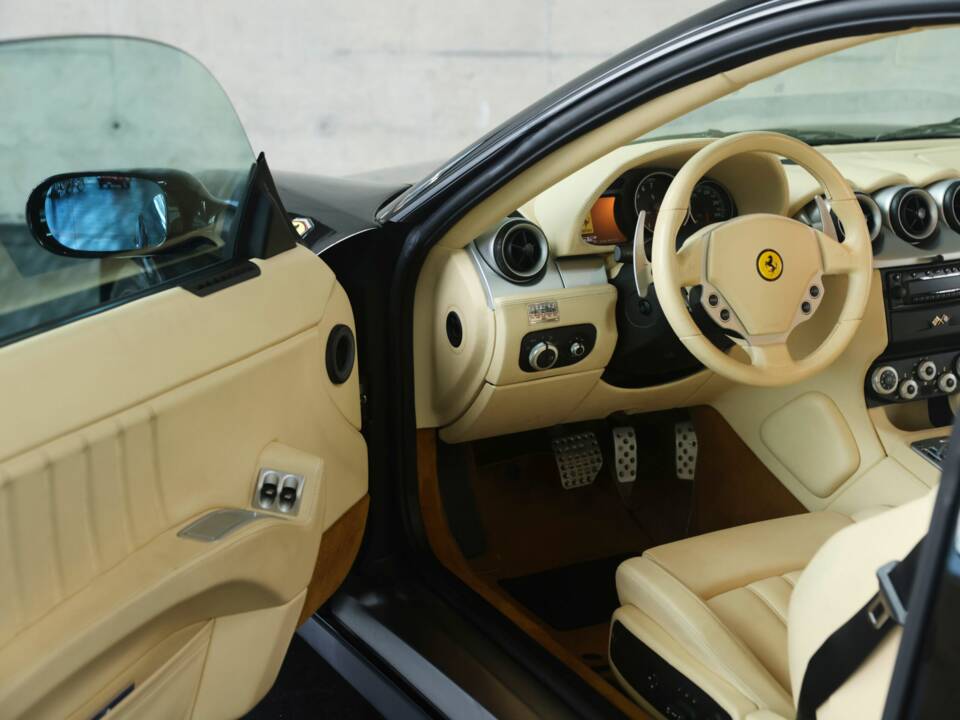 Bild 19/50 von Ferrari 612 Scaglietti (2005)