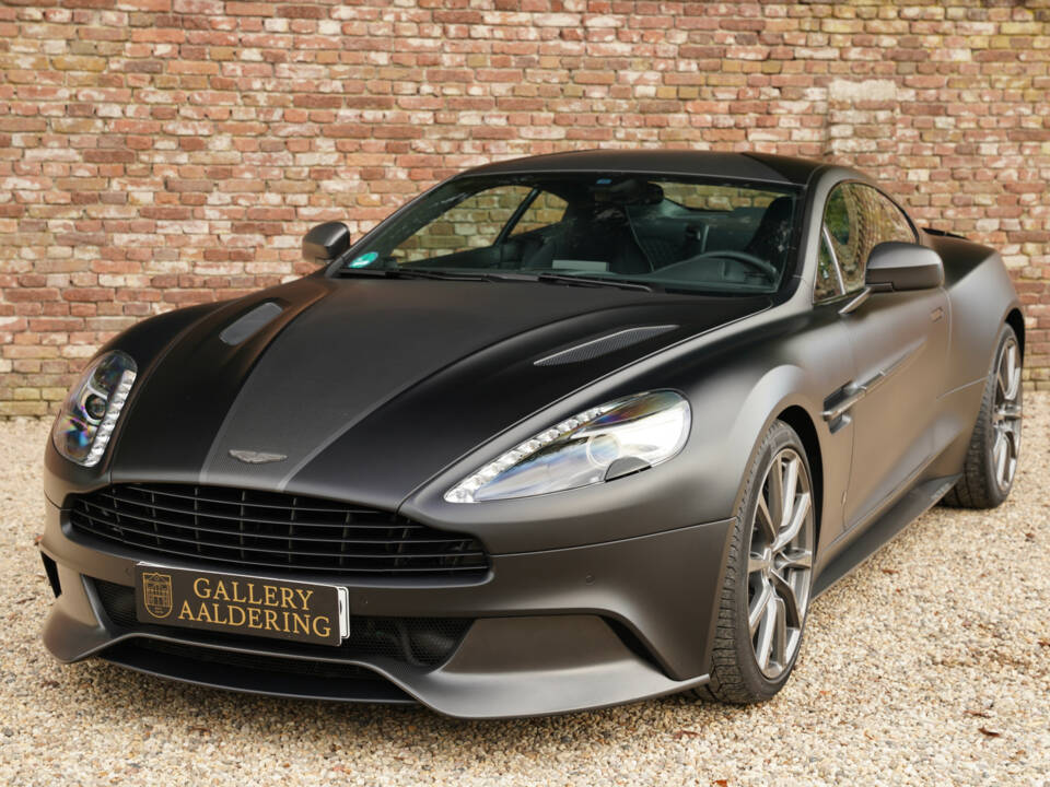 Immagine 26/50 di Aston Martin Vanquish (2017)