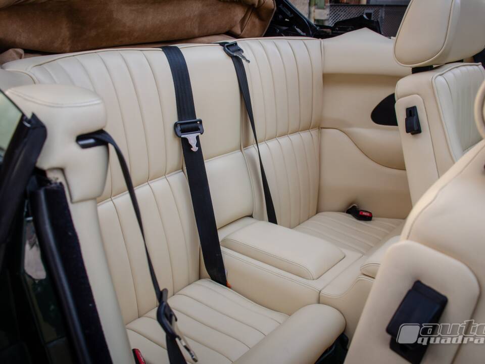 Immagine 14/17 di Aston Martin Virage Volante (1992)