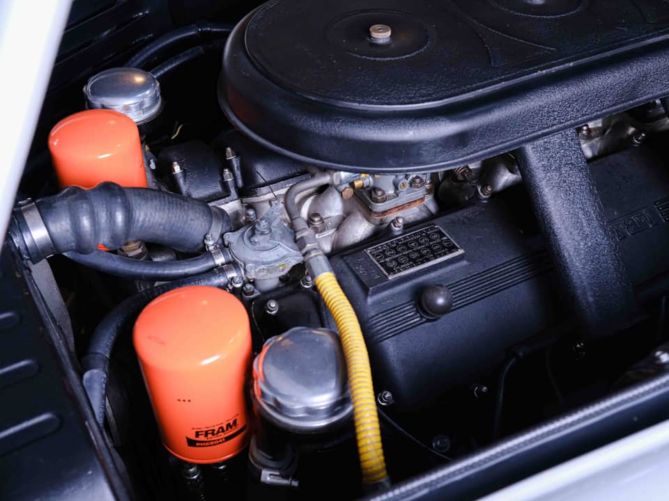 Image 35/36 of Ferrari 330 GT 2+2 (1964)