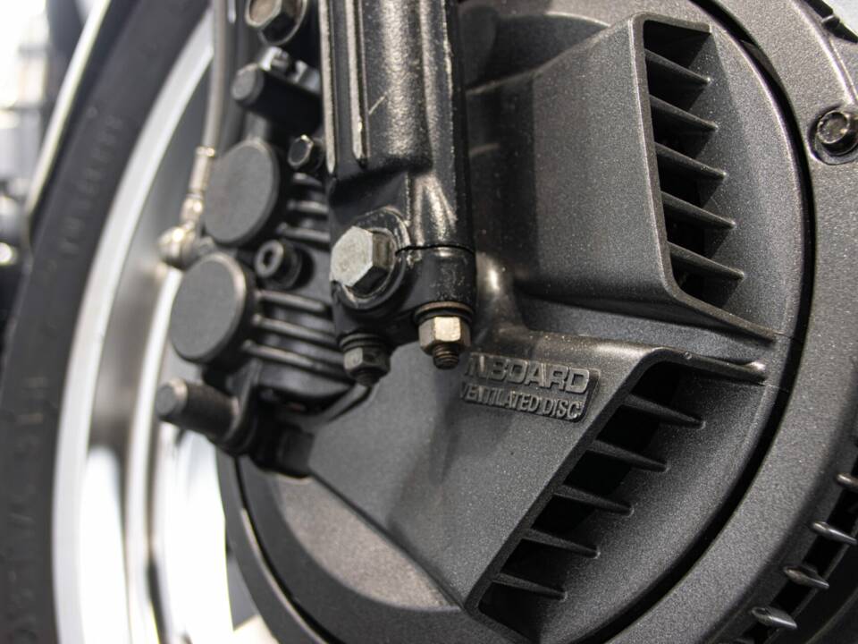 Immagine 38/50 di Honda CBX 550 F (1982)