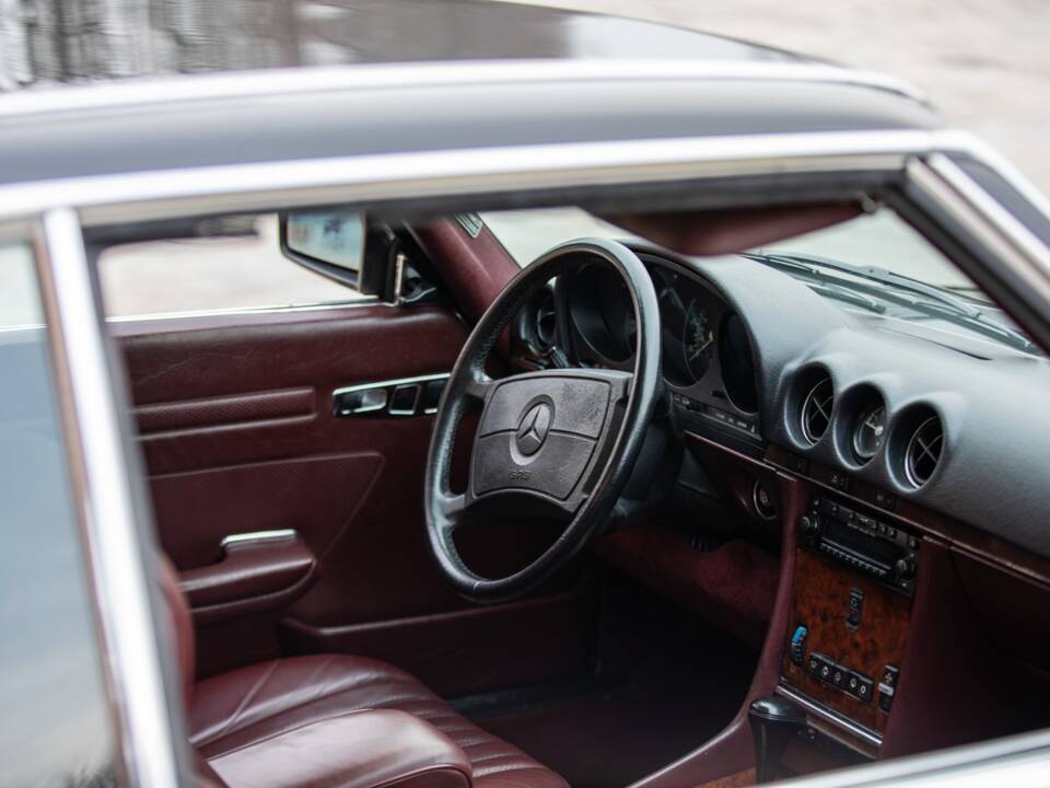 Afbeelding 32/50 van Mercedes-Benz 560 SL (1986)