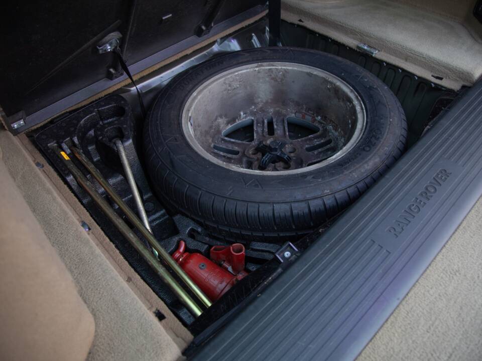 Immagine 47/50 di Land Rover Range Rover 4.6 Vogue (2001)