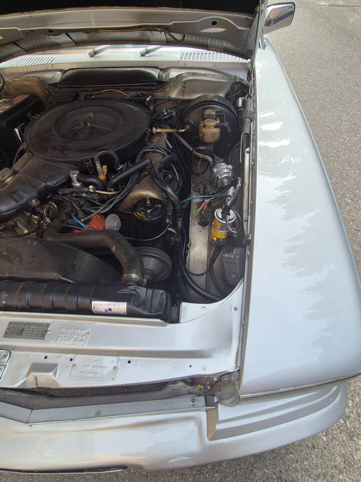 Afbeelding 18/53 van Mercedes-Benz 350 SL (1973)