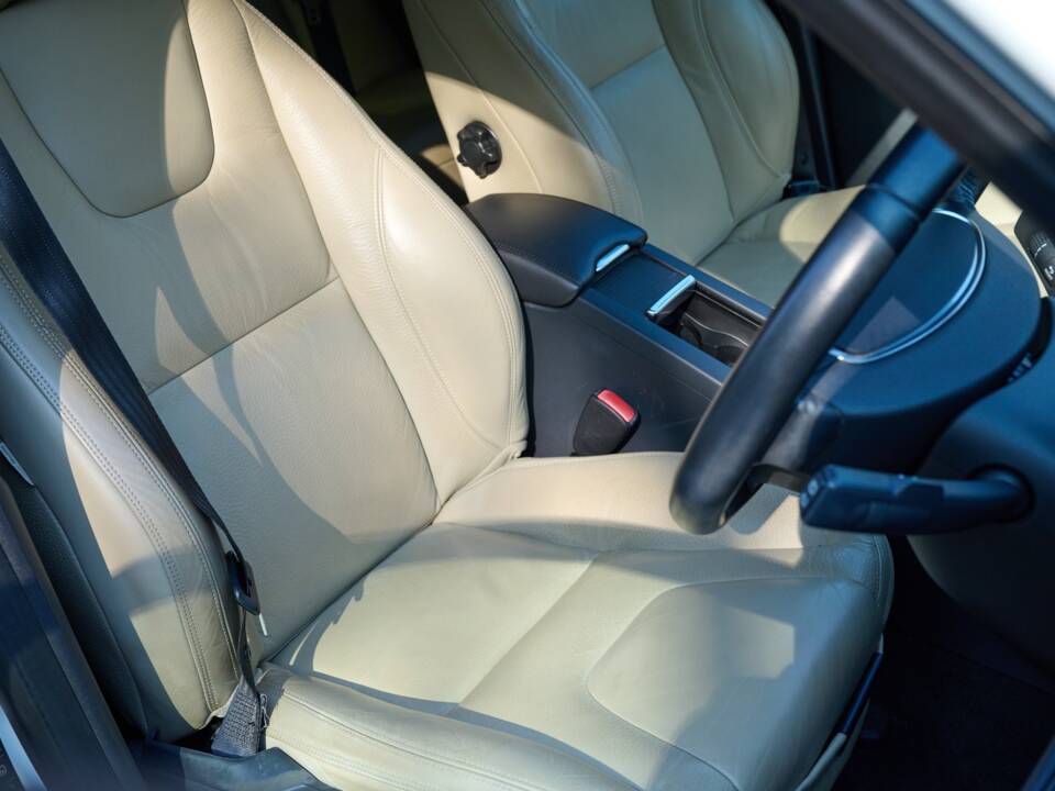 Image 21/50 of Volvo XC60 T5 (2013)
