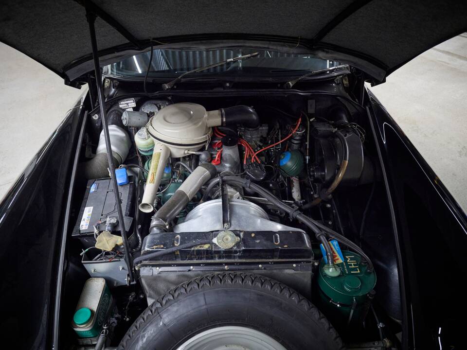Image 45/97 of Citroën DS 20 Chapron (1972)