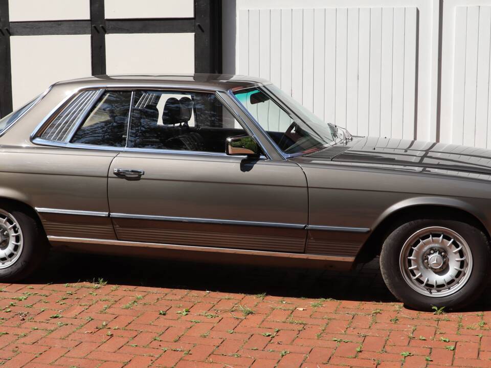 Image 39/59 of Mercedes-Benz 500 SLC (1980)