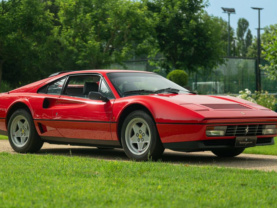 Image 12/50 of Ferrari 208 GTB Turbo (1987)