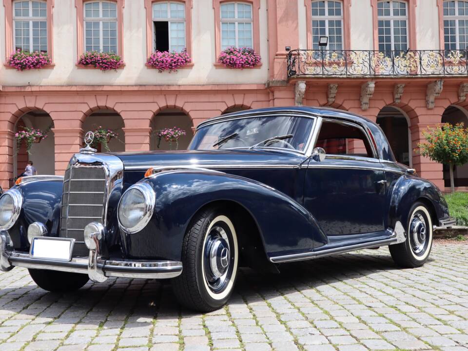 Immagine 1/15 di Mercedes-Benz 300 S (1953)