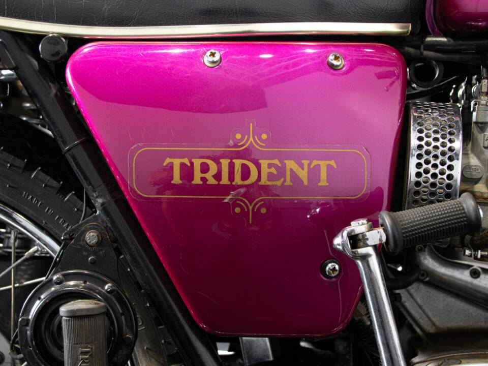 Image 42/50 de Triumph T 150 V Trident (1974)