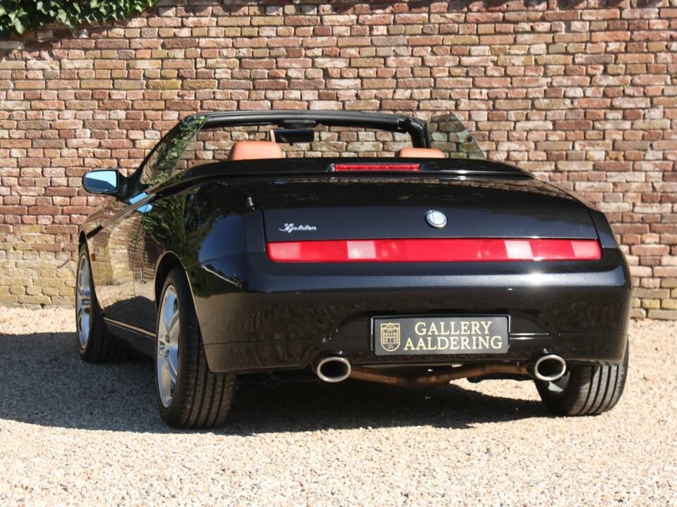 Afbeelding 2/50 van Alfa Romeo Spider 3.2 V6 24V (2003)
