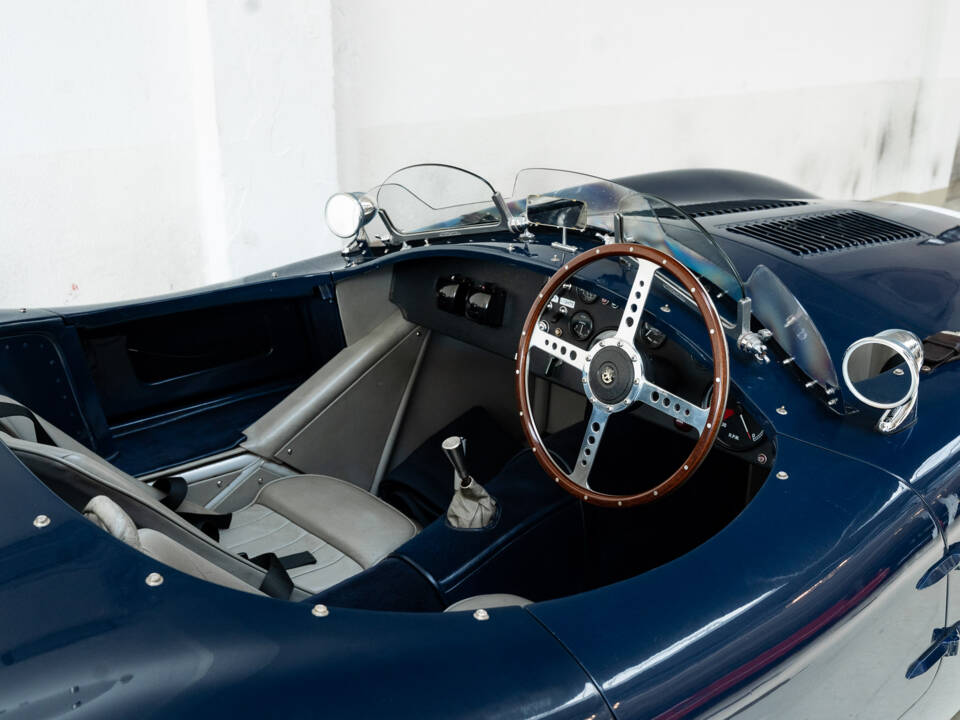 Bild 19/33 von Suffolk C-Type Jaguar (2011)
