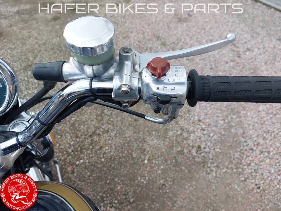 Image 18/35 of Honda CB 750 Four (1976)