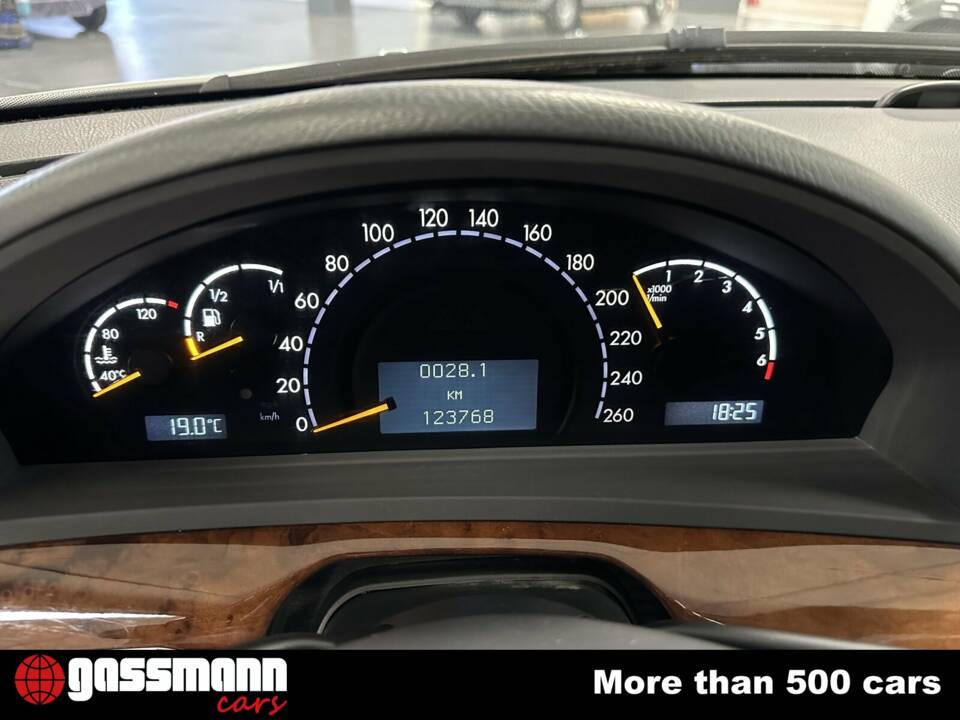 Image 10/15 of Mercedes-Benz S 500 (2002)