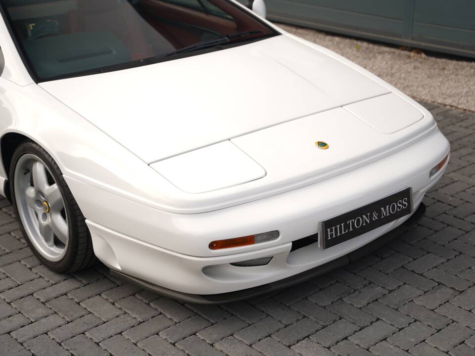 Image 25/50 of Lotus Esprit S4 (1994)